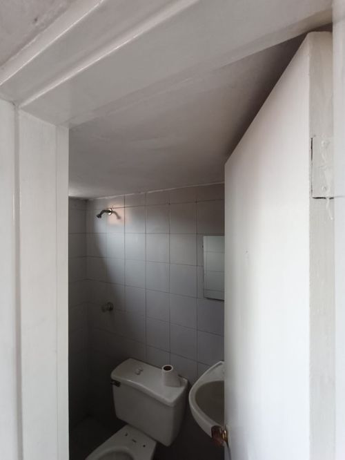 Local en arriendo en La Candelaria, Medellín, 48 m² · foto 2 de 7