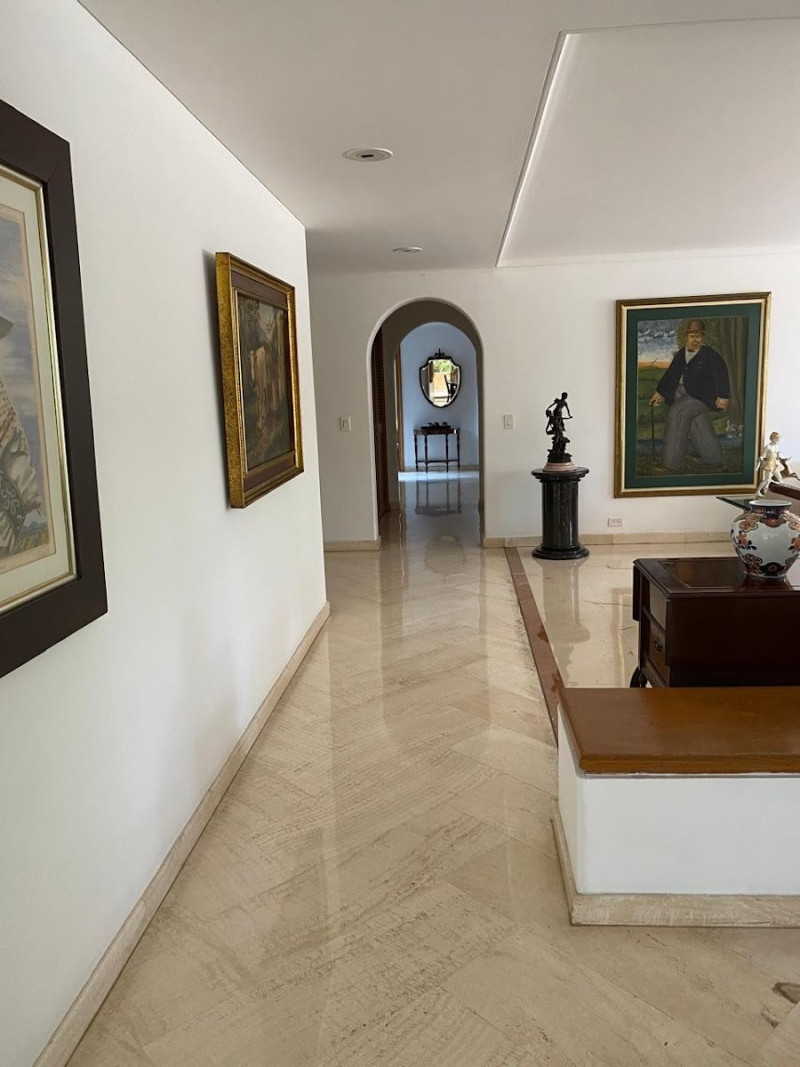 Apartamento en venta en El Poblado, Medellín · foto 3 de 24