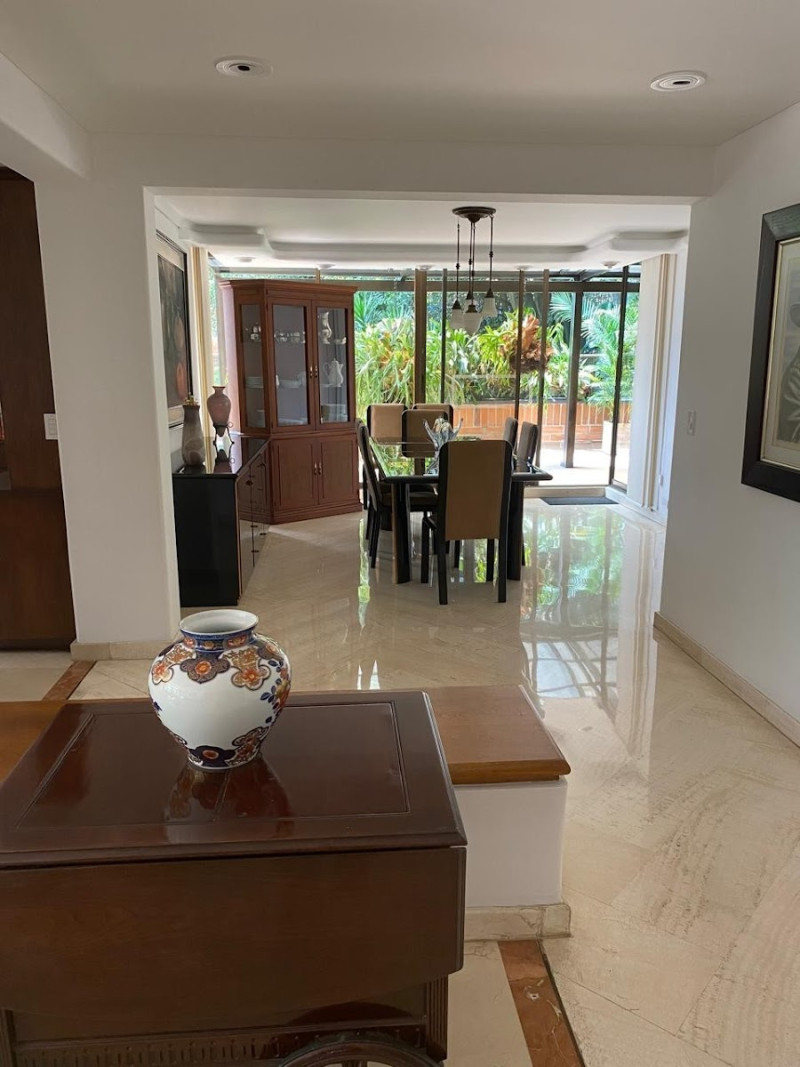 Apartamento en venta en El Poblado, Medellín · foto 4 de 24
