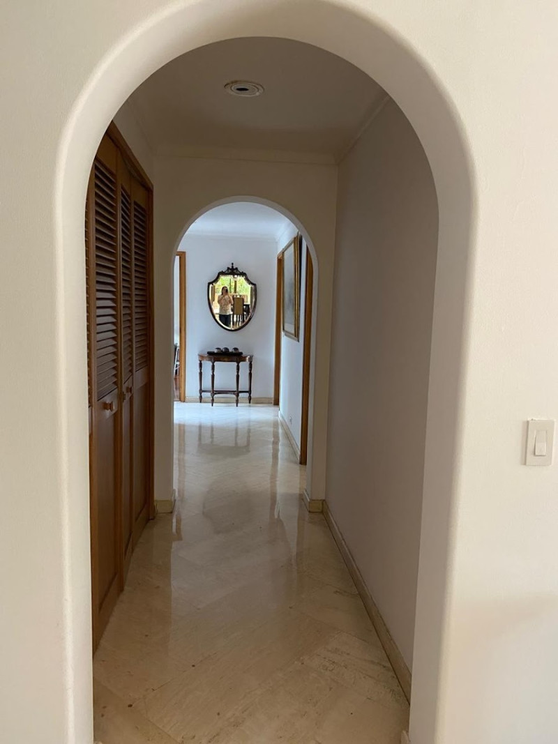 Apartamento en venta en El Poblado, Medellín · foto 5 de 24