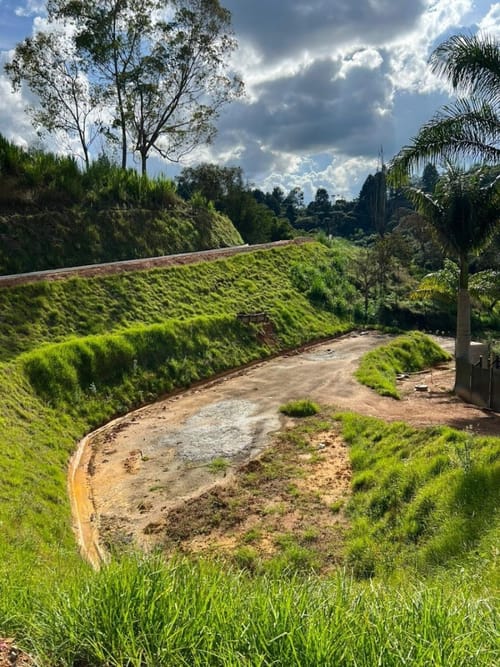Lote en venta en Guarne, 1371 m² · foto 2 de 10