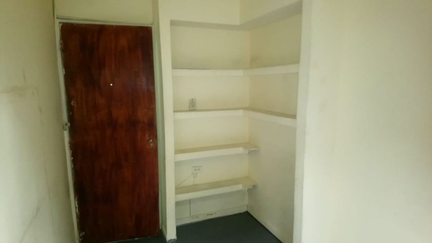 Bodega en arriendo en La Candelaria, Medellín, 6 m² · foto 4 de 6