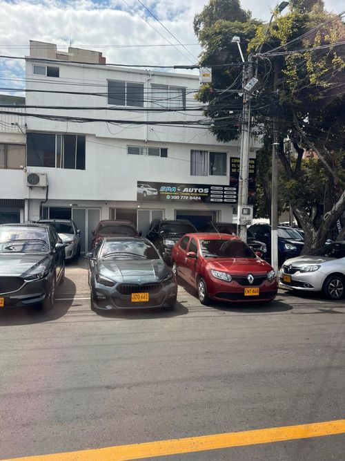 Edificio en venta en San Vicente, Cali, 330 m² · foto 2 de 24