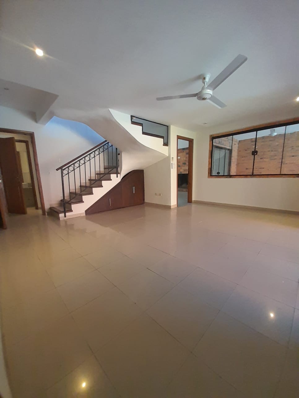 Alquilo Amplia Casa 3 Suites en Fernando Zona Norte — foto 2