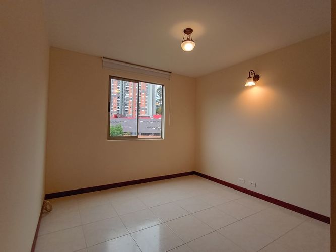 Apartamento de 3 alcobas en arriendo en Laureles, Medellín, 101 m² · foto 7 de 20