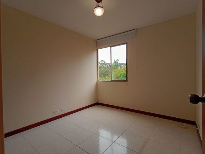 Apartamento de 3 alcobas en arriendo en Laureles, Medellín, 101 m² · foto 12 de 20
