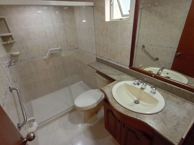 Apartamento de 3 alcobas en arriendo en Laureles, Medellín, 101 m² · foto 16 de 20
