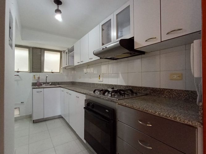 Apartamento de 3 alcobas en arriendo en Laureles, Medellín, 101 m² · foto 13 de 20