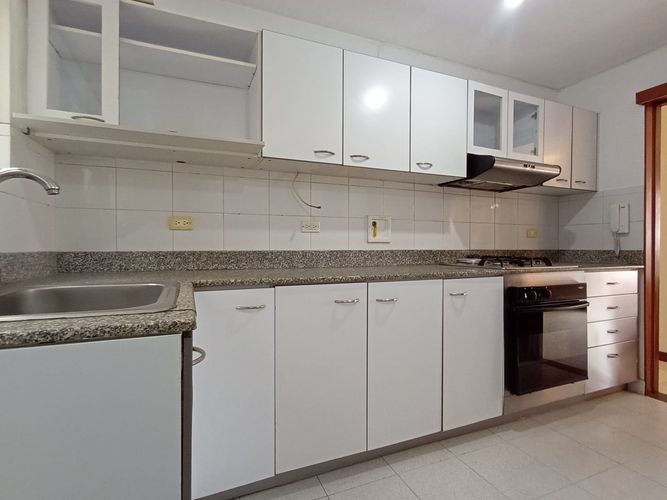 Apartamento de 3 alcobas en arriendo en Laureles, Medellín, 101 m² · foto 14 de 20