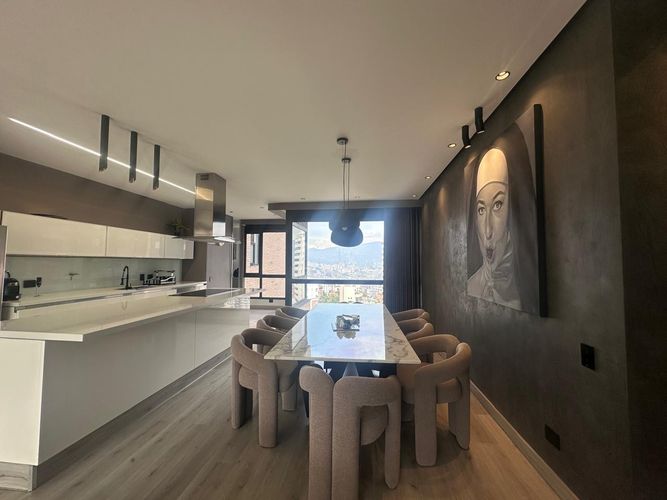 Apartamento de 3 alcobas en venta en El Poblado, Medellín, 198 m² · foto 5 de 20