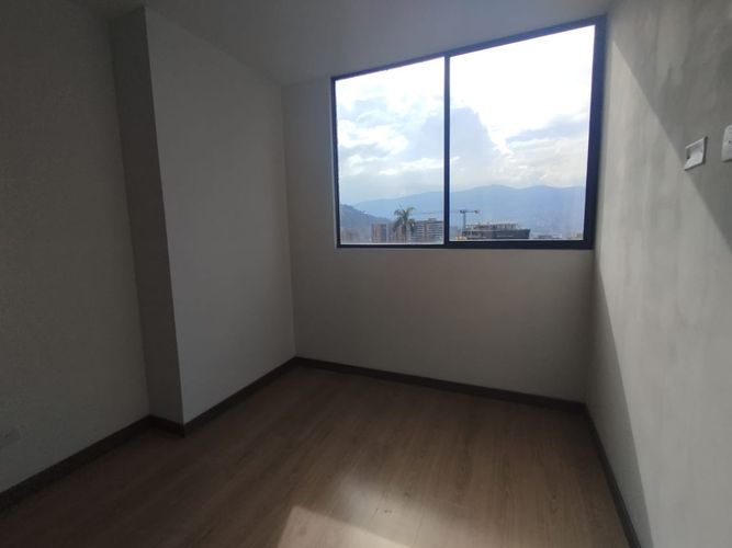 Apartamento de 3 alcobas en arriendo en Loma Del Escobero, Envigado, 95 m² · foto 6 de 16