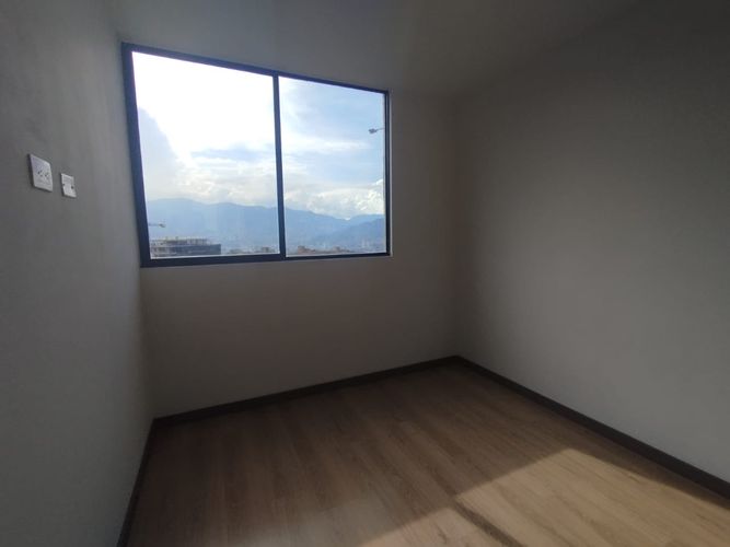 Apartamento de 3 alcobas en arriendo en Loma Del Escobero, Envigado, 95 m² · foto 7 de 16