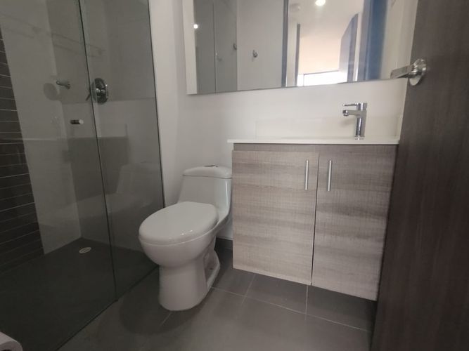 Apartamento de 3 alcobas en arriendo en Loma Del Escobero, Envigado, 95 m² · foto 8 de 16