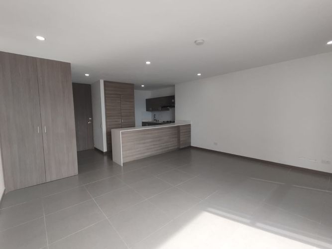 Apartamento de 3 alcobas en arriendo en Loma Del Escobero, Envigado, 95 m² · foto 16 de 16