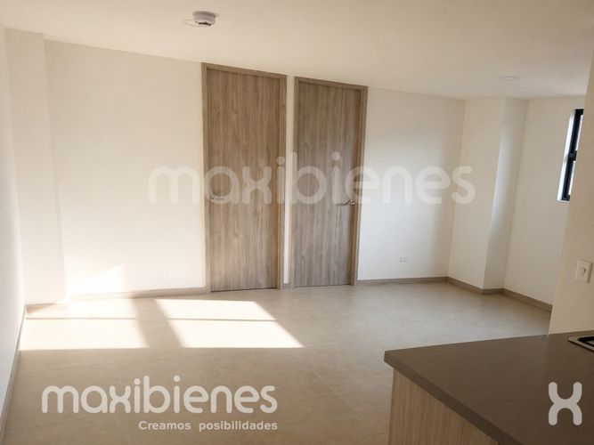 Apartamento de 2 alcobas en venta en Cabañas, Bello, 47 m² · foto 3 de 6