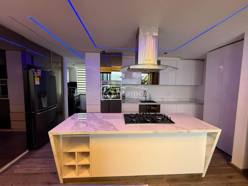 Apartamento en venta en El Esmeraldal, Envigado · foto 2 de 24