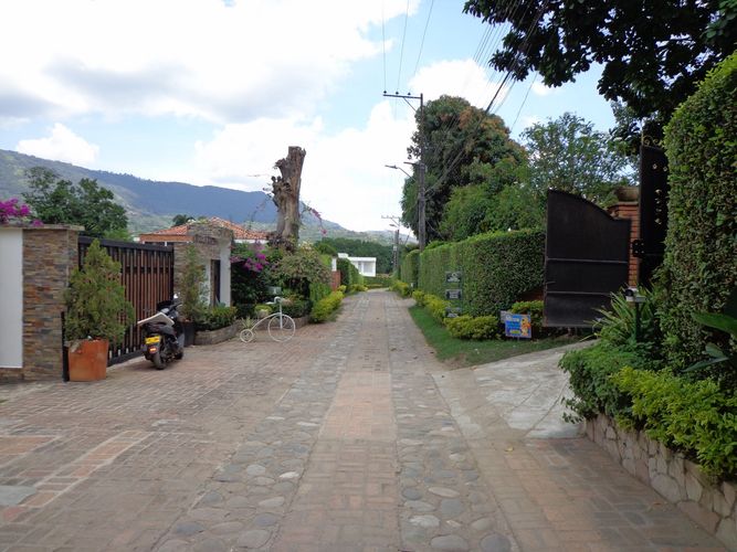 Apartamento en venta en Los Llanitos, Piedecuesta, 822 m² · foto 2 de 17