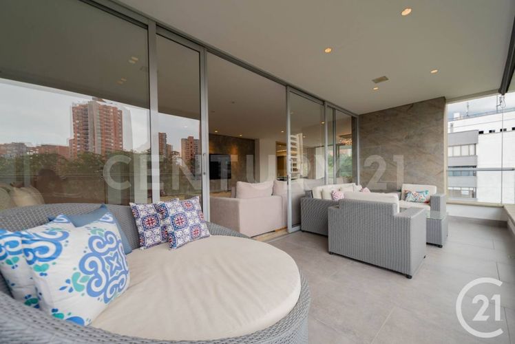 Apartamento de 3 alcobas en venta en La Visitación, Medellín, 277 m² · foto 7 de 24