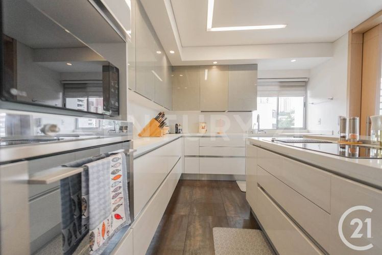 Apartamento de 3 alcobas en venta en La Visitación, Medellín, 277 m² · foto 8 de 24