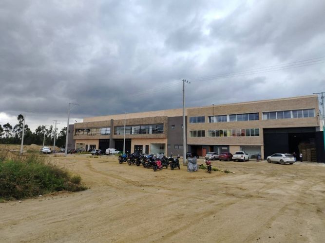 Lote en venta en La Prosperidad, Madrid, 667 m² · foto 8 de 16