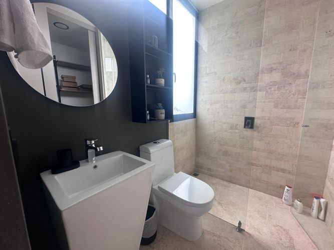 Apartamento de 3 alcobas en venta en El Poblado, Medellín, 198 m² · foto 17 de 20