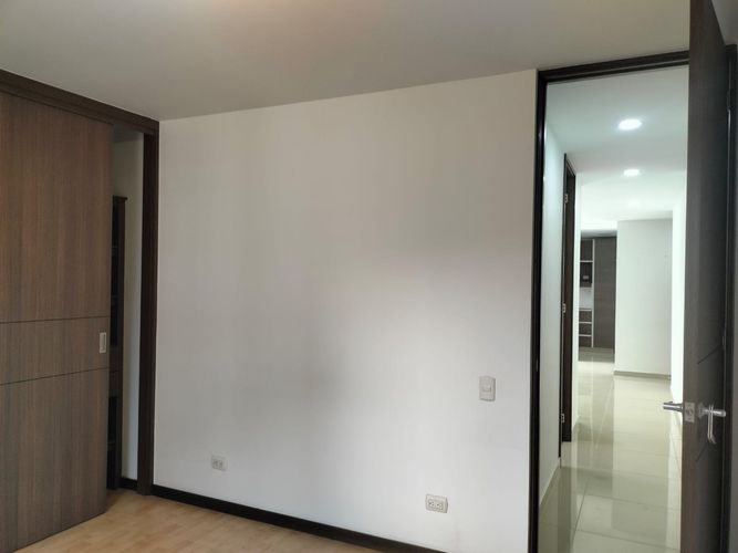 Apartamento de 3 alcobas en venta en El Poblado, Medellín, 92 m² · foto 8 de 17