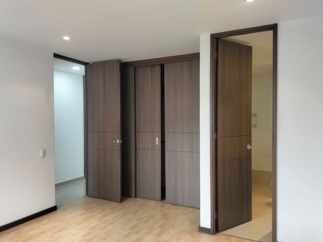 Apartamento de 3 alcobas en venta en El Poblado, Medellín, 92 m² · foto 10 de 17