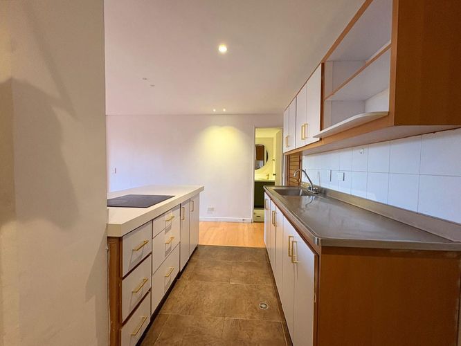 Apartamento en venta en El Poblado, Medellín · foto 6 de 12