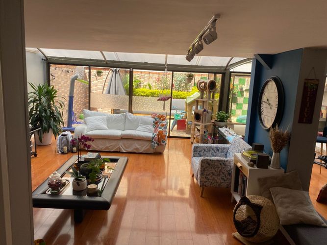 Apartamento de 3 alcobas en venta en Bella Suiza, Bogotá, 182 m² · foto 3 de 24