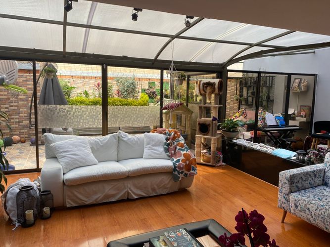 Apartamento de 3 alcobas en venta en Bella Suiza, Bogotá, 182 m² · foto 4 de 24