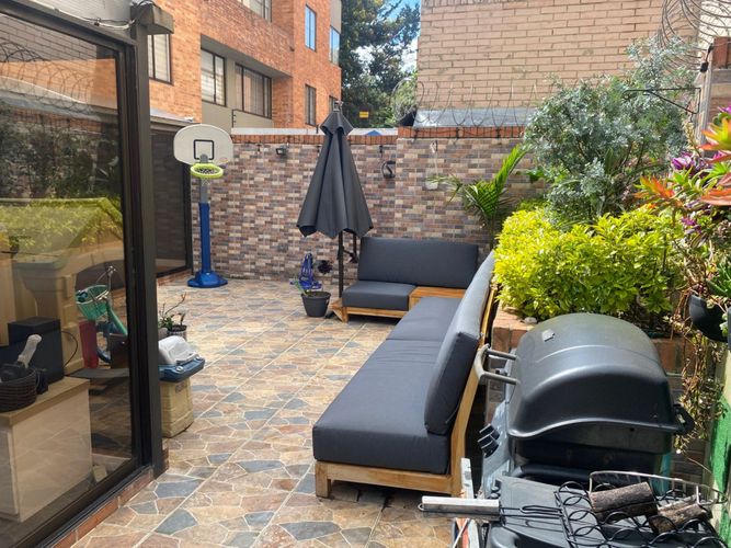 Apartamento de 3 alcobas en venta en Bella Suiza, Bogotá, 182 m² · foto 16 de 24