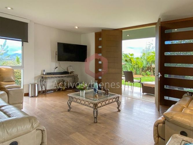 Casa de 4 alcobas en venta en El Tablazo, Rionegro · foto 8 de 13