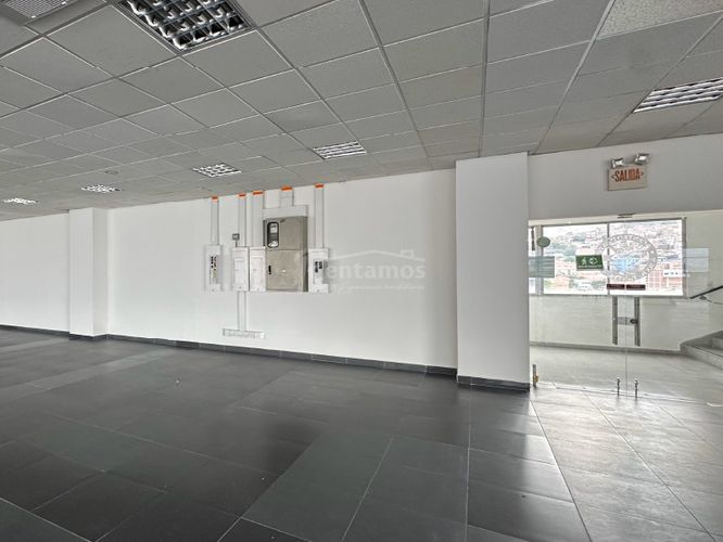 Local en venta en La Candelaria, Medellín, 740 m² · foto 16 de 22