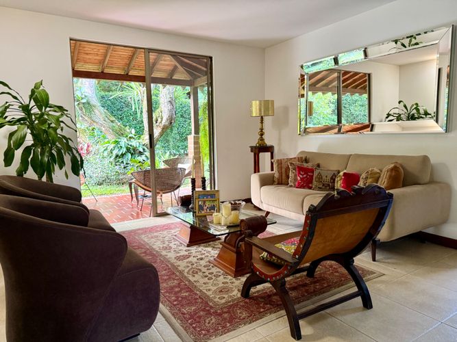 Casa de 4 alcobas en venta en Pance, Cali, 226 m² · foto 3 de 22