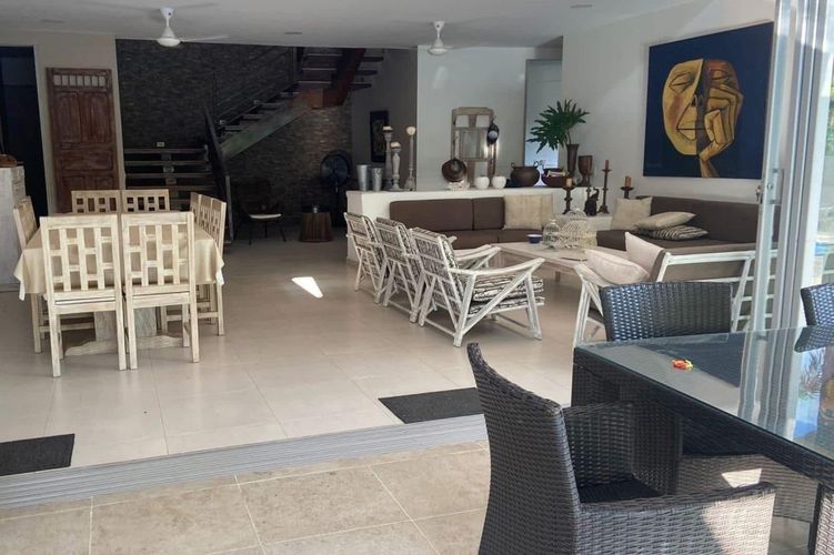 Casa de 6 alcobas en venta en Girardot, Girardot, 340 m² · foto 8 de 19