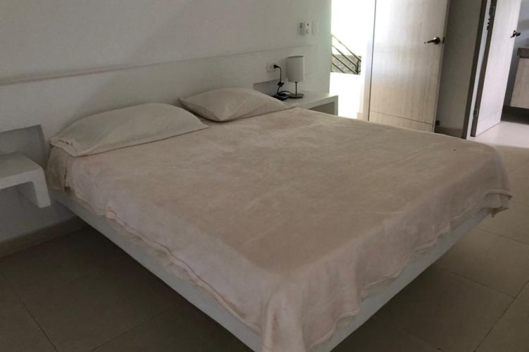 Casa de 6 alcobas en venta en Girardot, Girardot, 340 m² · foto 13 de 19