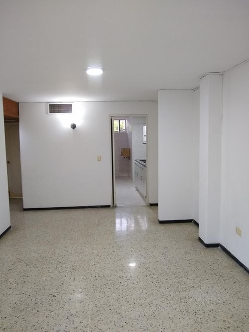 Apartamento de 2 alcobas en venta en El Rosal, Cúcuta, 79 m² · foto 2 de 15