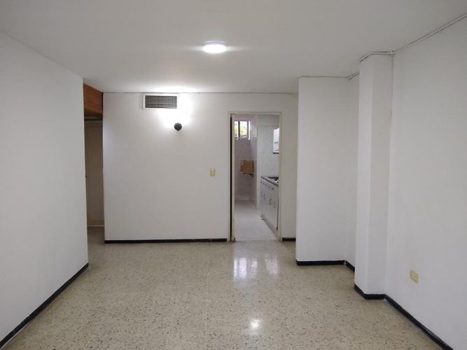 Apartamento de 2 alcobas en venta en El Rosal, Cúcuta, 79 m² · foto 3 de 15
