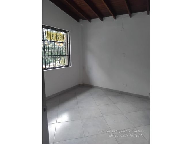 Casa de 7 alcobas en arriendo en Calasanz, Medellín, 90 m² · foto 10 de 24