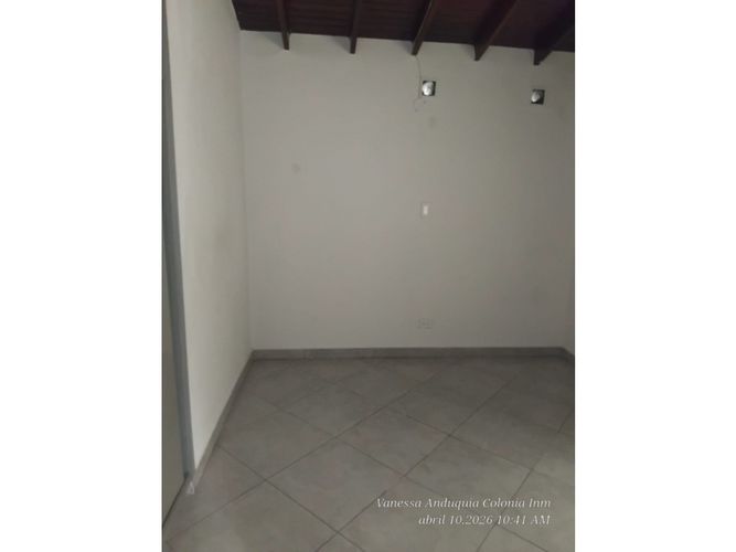 Casa de 7 alcobas en arriendo en Calasanz, Medellín, 90 m² · foto 11 de 24
