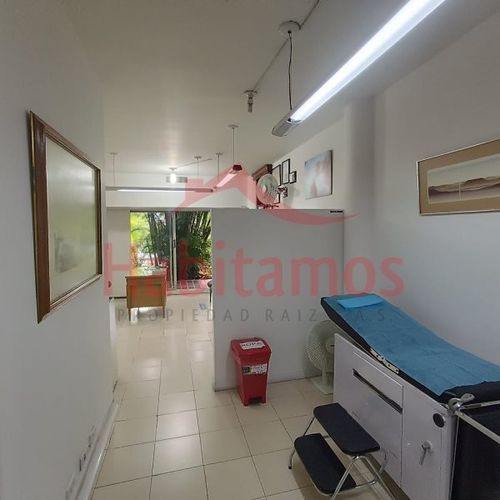 Oficina en arriendo en La Aguacatala, Medellín, 45 m² · foto 2 de 7