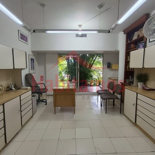 Oficina en arriendo en La Aguacatala, Medellín, 45 m² · foto 3 de 7