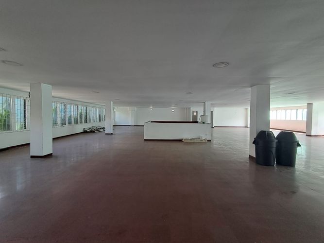 Local en arriendo en Laureles, Medellín, 308 m² · foto 3 de 13