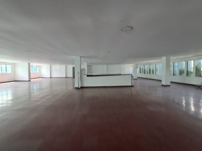 Local en arriendo en Laureles, Medellín, 308 m² · foto 9 de 13