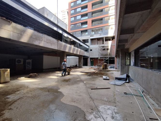 Oficina en arriendo en El Poblado, Medellín, 508 m² · foto 8 de 17