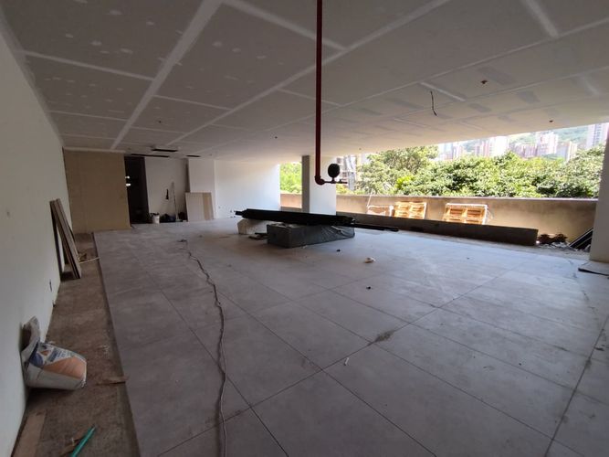 Oficina en arriendo en El Poblado, Medellín, 505 m² · foto 11 de 17