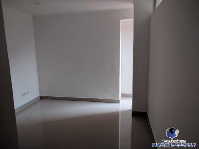 Apartamento de 3 alcobas en venta en La Florida, Medellín, 147 m² · foto 2 de 15