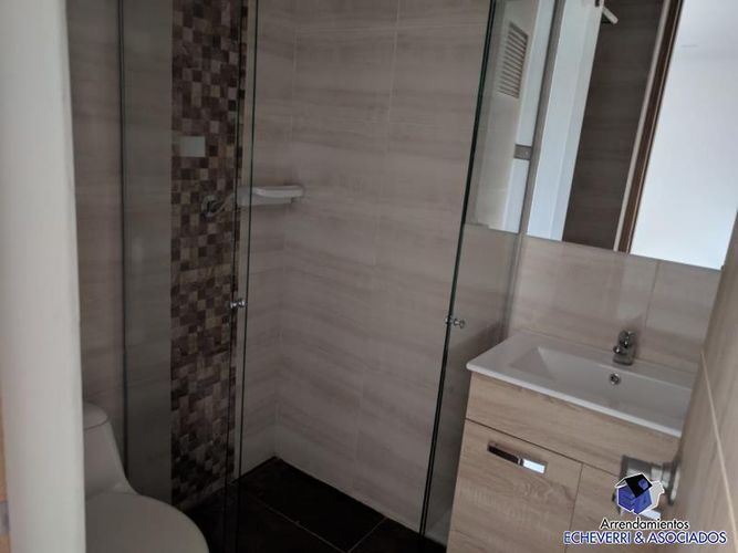 Apartamento de 3 alcobas en venta en La Florida, Medellín, 147 m² · foto 9 de 15