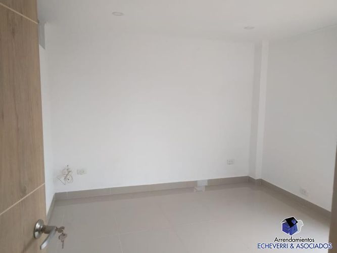 Apartamento de 3 alcobas en venta en La Florida, Medellín, 147 m² · foto 10 de 15