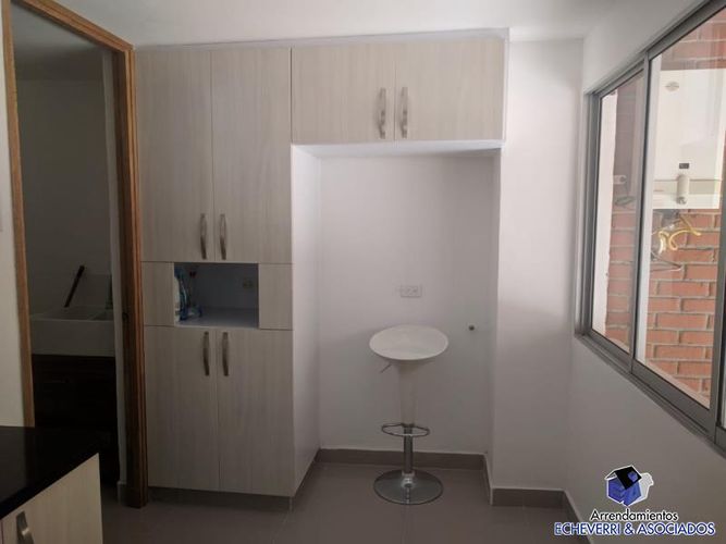 Apartamento de 3 alcobas en venta en La Florida, Medellín, 147 m² · foto 14 de 15
